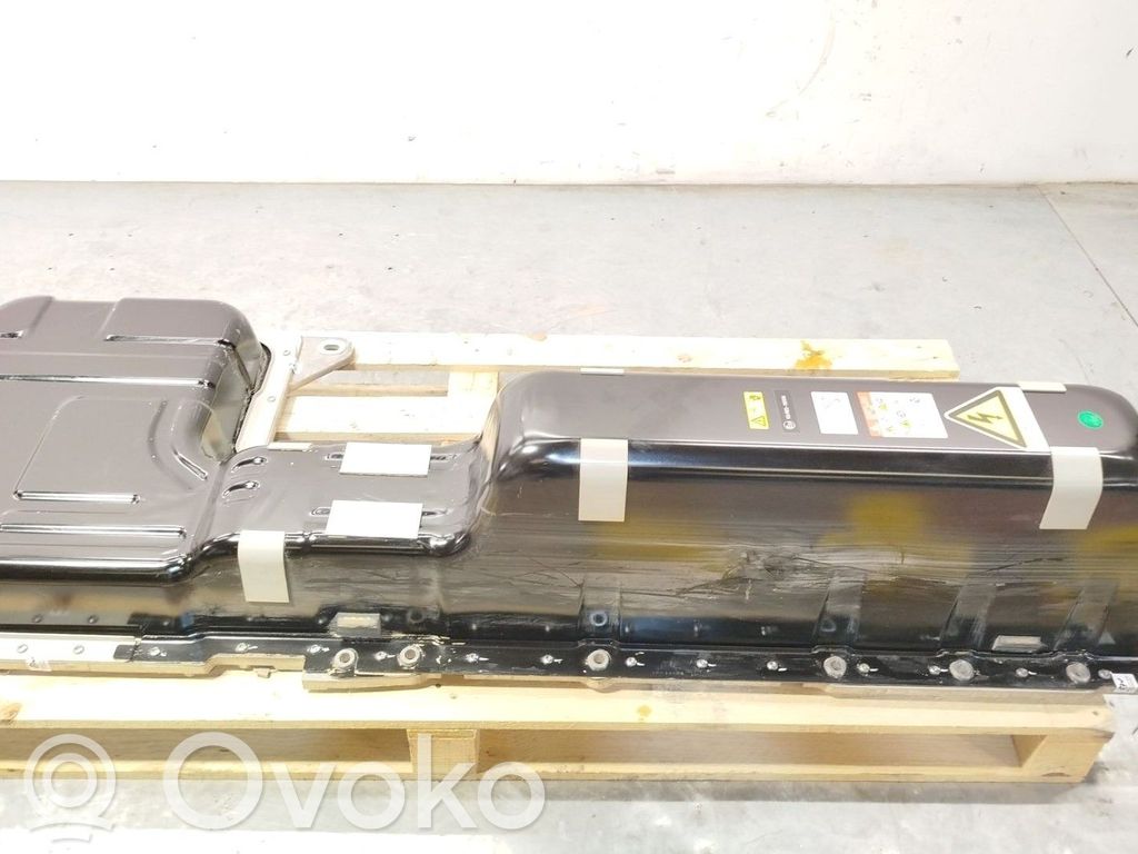 Lynk & co 01 Akumuliatorius 
