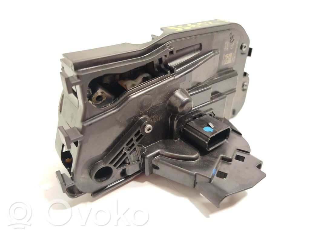 Ford Puma Takaoven lukko 