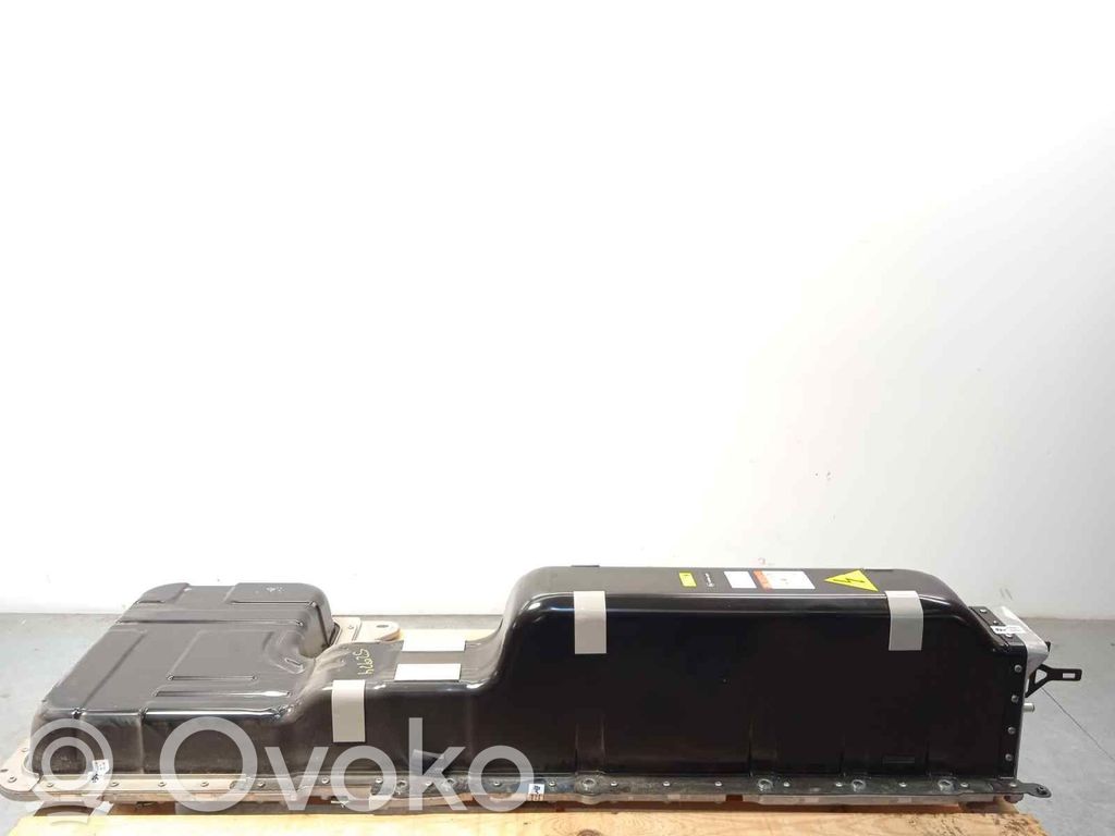Lynk & co 01 Akumuliatorius 