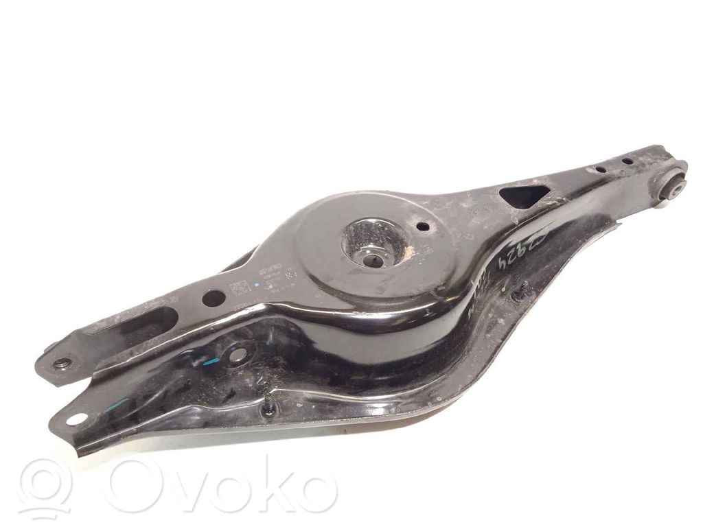 Lynk & co 01 Querlenker hinten 