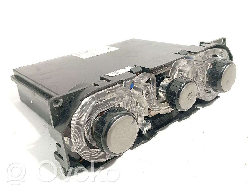 Mitsubishi Grandis Panel klimatyzacji 
