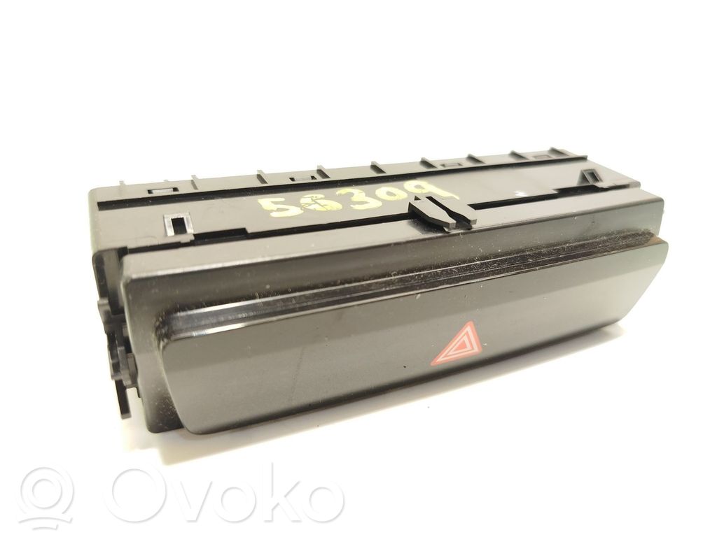 Audi Q4 Sportback e-tron Hazard light switch 