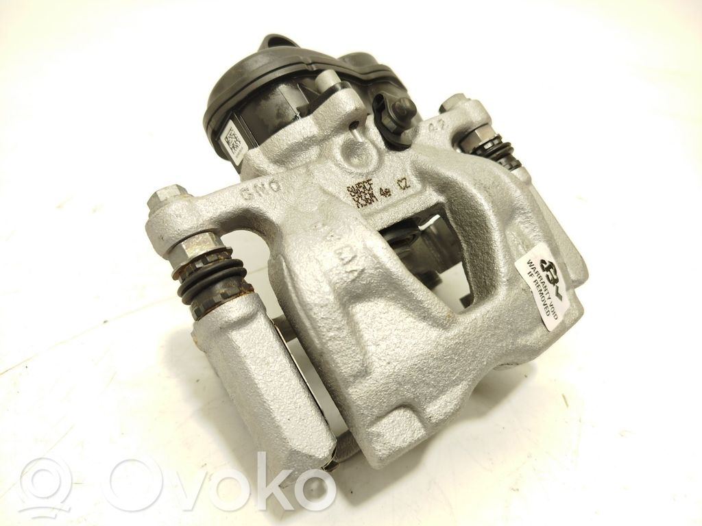 Audi A4 S4 B9 8W Etrier frână spate 