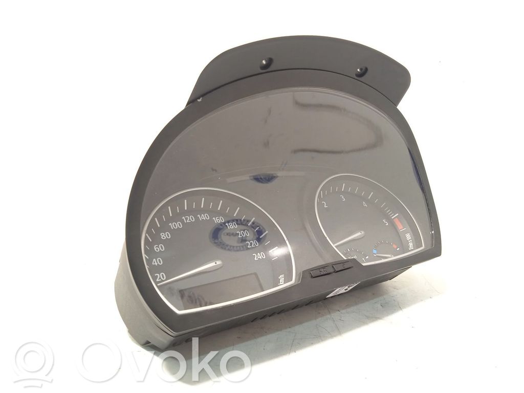 BMW X3 E83 Speedometer (instrument cluster) 
