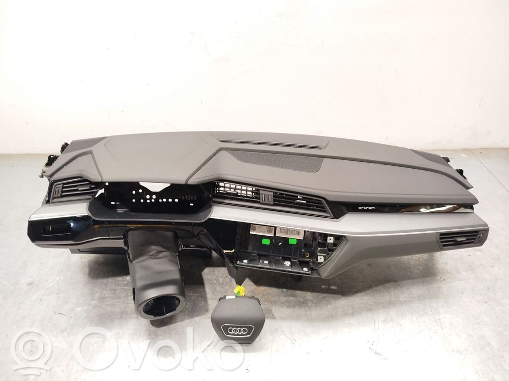 Audi e-tron Turvatyynysarja 