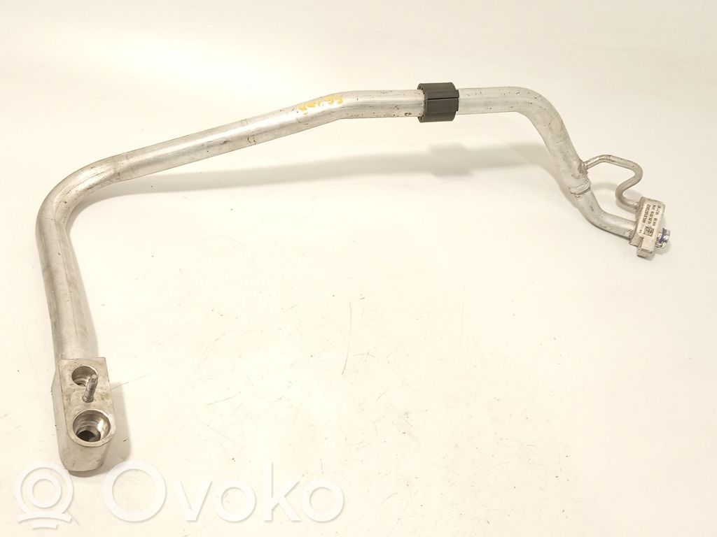 Tuyau de climatisation   4KL816738D