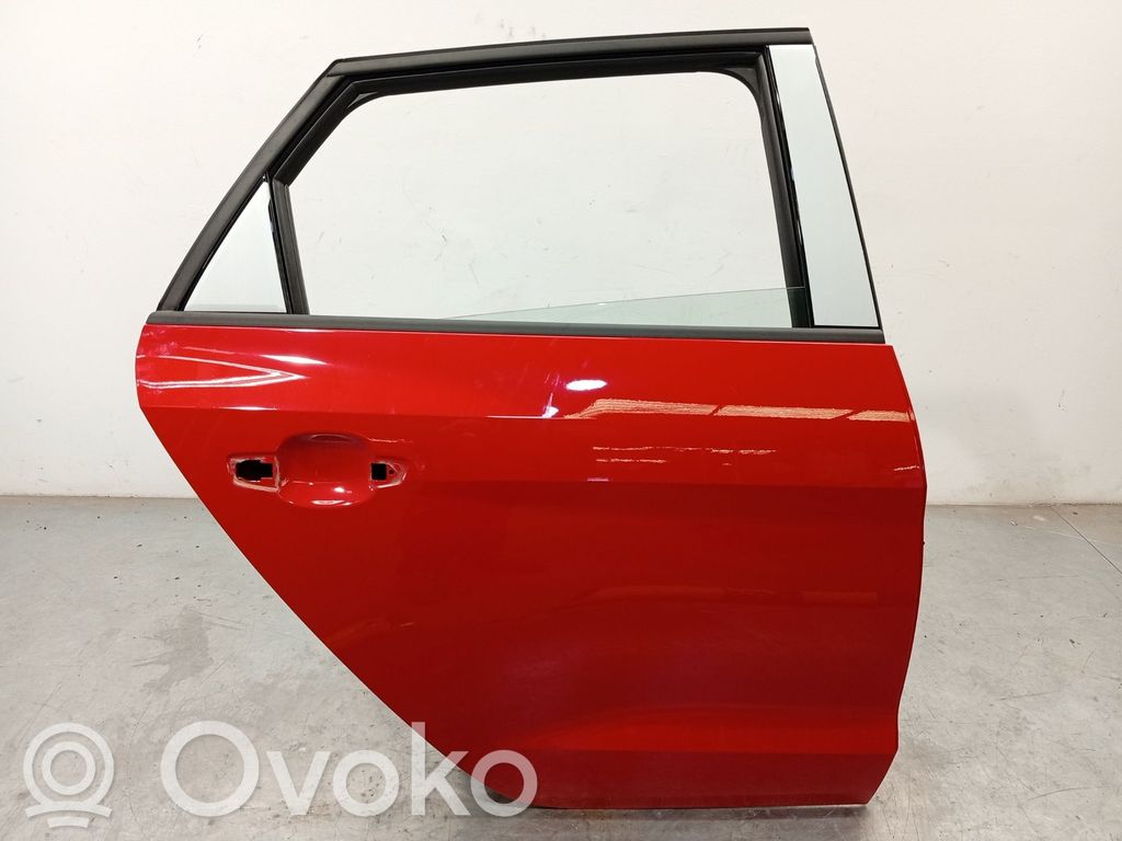 Galinės durys   82G833052