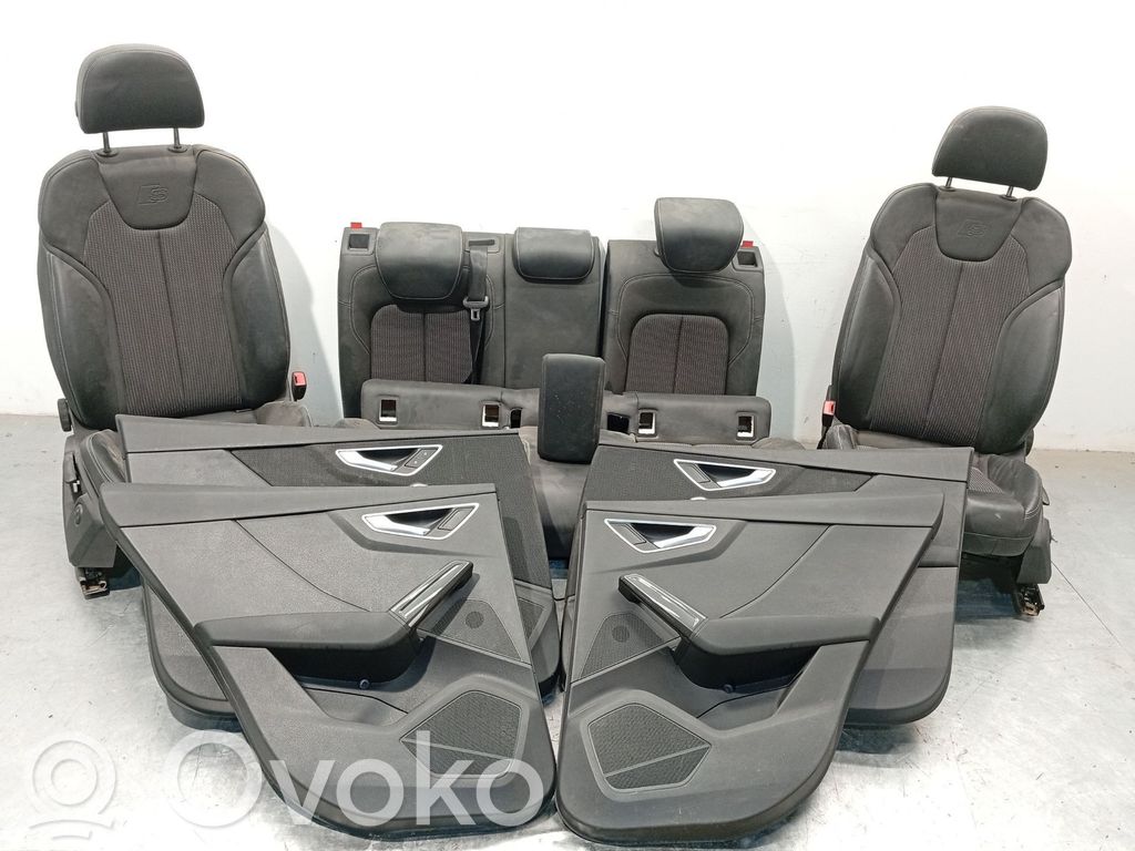 Audi Q2 - Seat set 