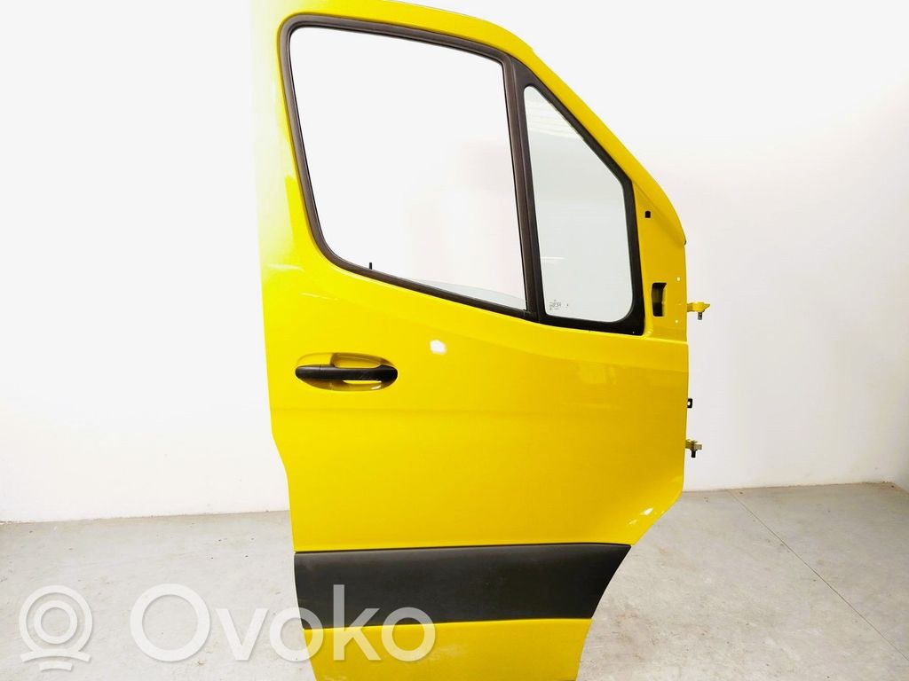 Mercedes-Benz Sprinter W907 W910 Puerta delantera 