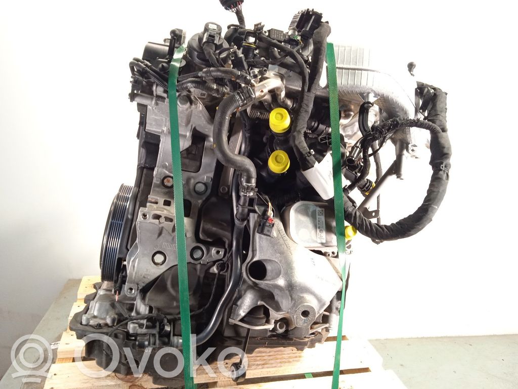 Audi A4 S4 B9 8W Engine 