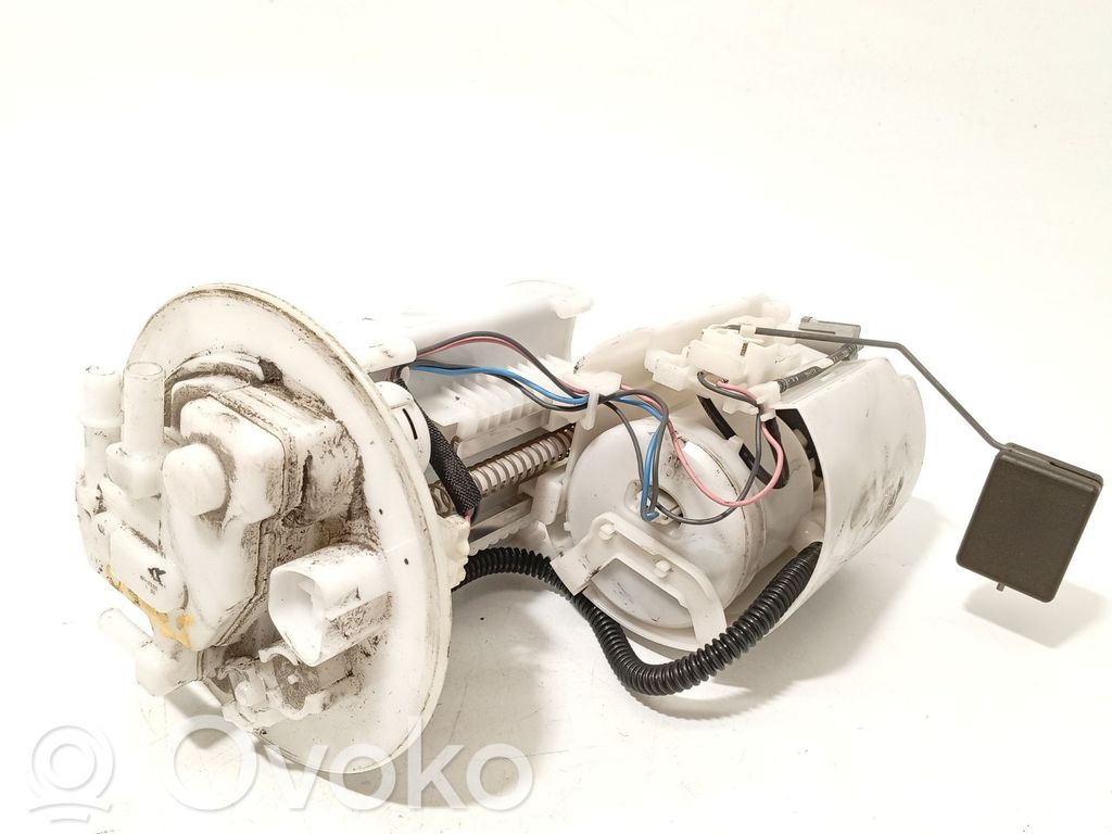 Toyota Avensis T270 Pompă combustibil în rezervor 