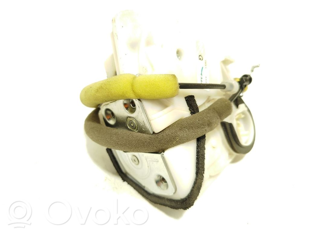Mazda 2 Front door lock 