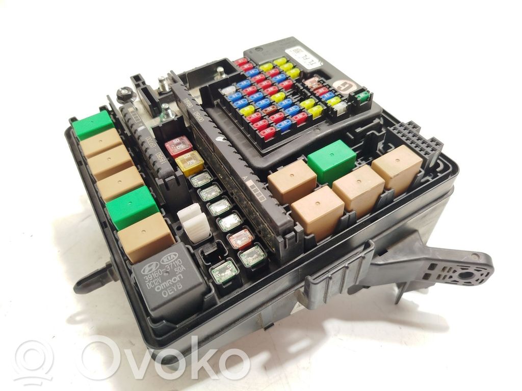 Hyundai Tucson TL BSM Control unit 
