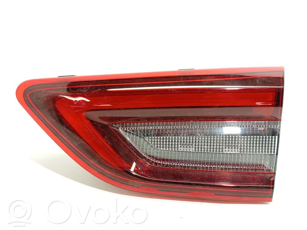 Ford Kuga III Luci posteriori del portellone del bagagliaio 