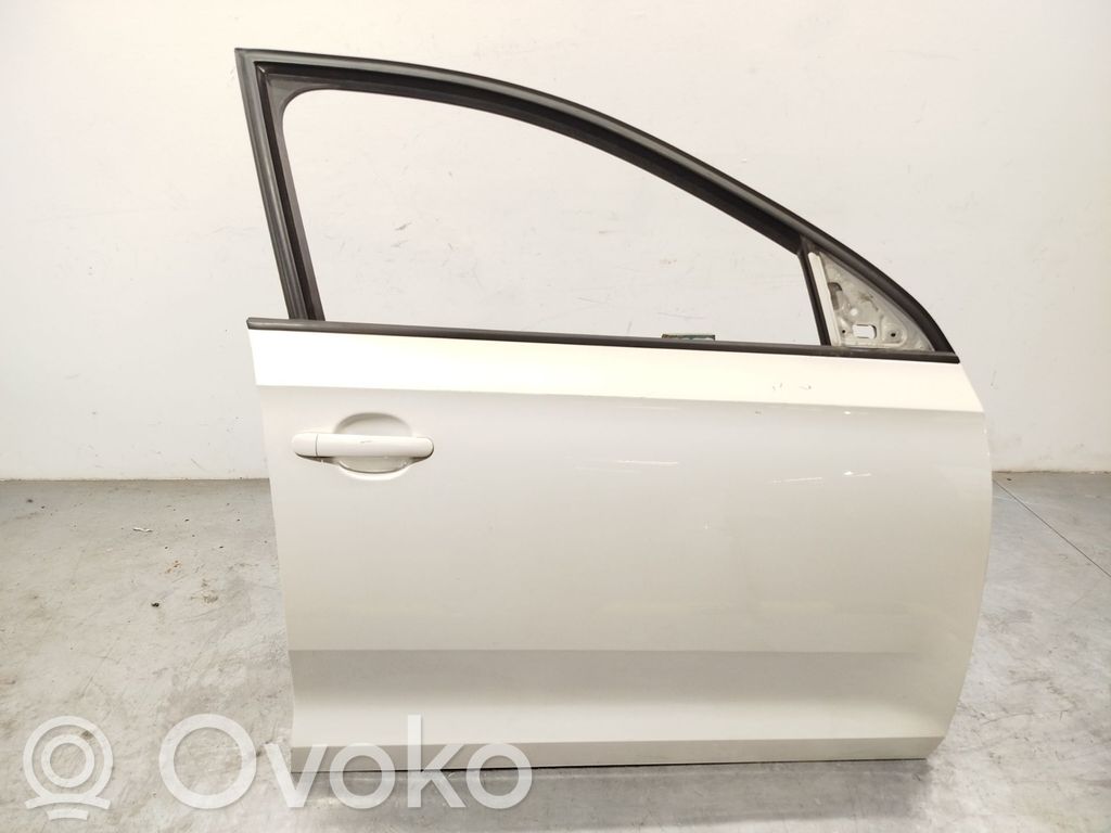 Skoda Rapid (NH) Priekinės durys 
