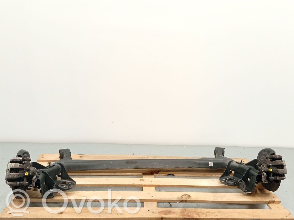 KIA Rio Eje trasero con reductor 