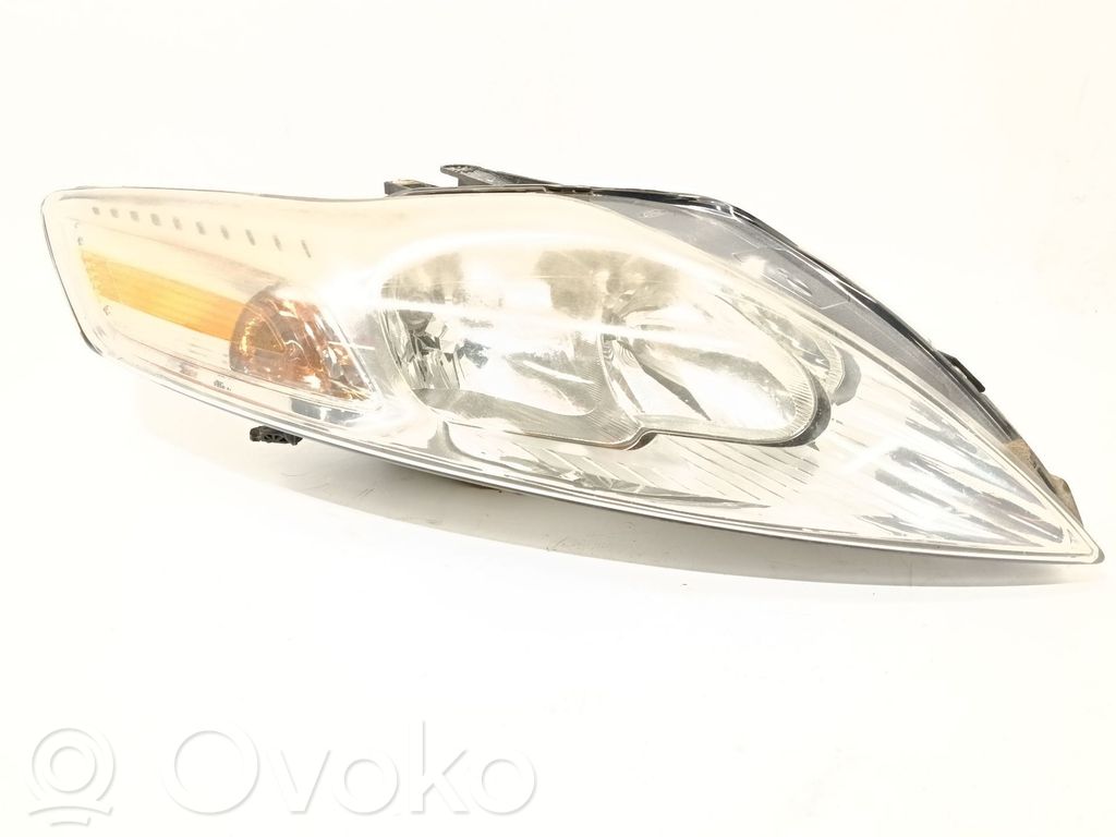 Ford Mondeo MK IV Lampa przednia 
