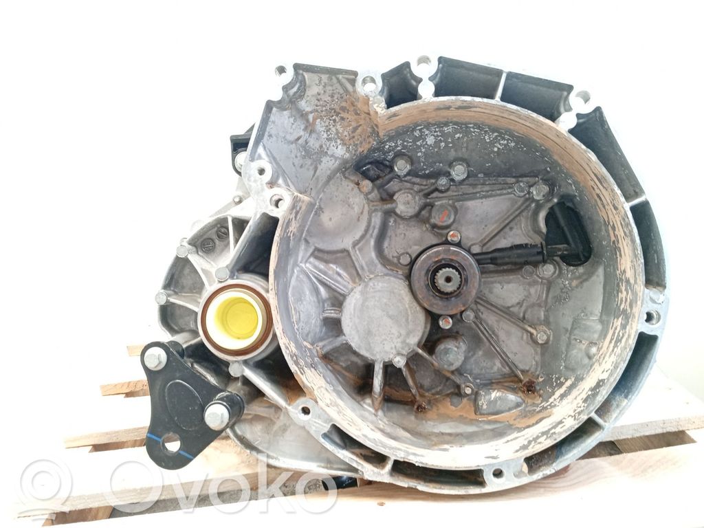 Manualna 5-biegowa skrzynia biegów   F1DR7002BDB,2255937
