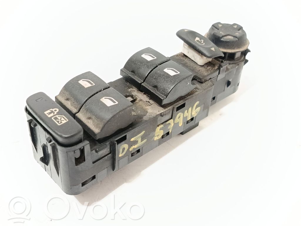 Electric window control switch   96660257XT,6490Y6