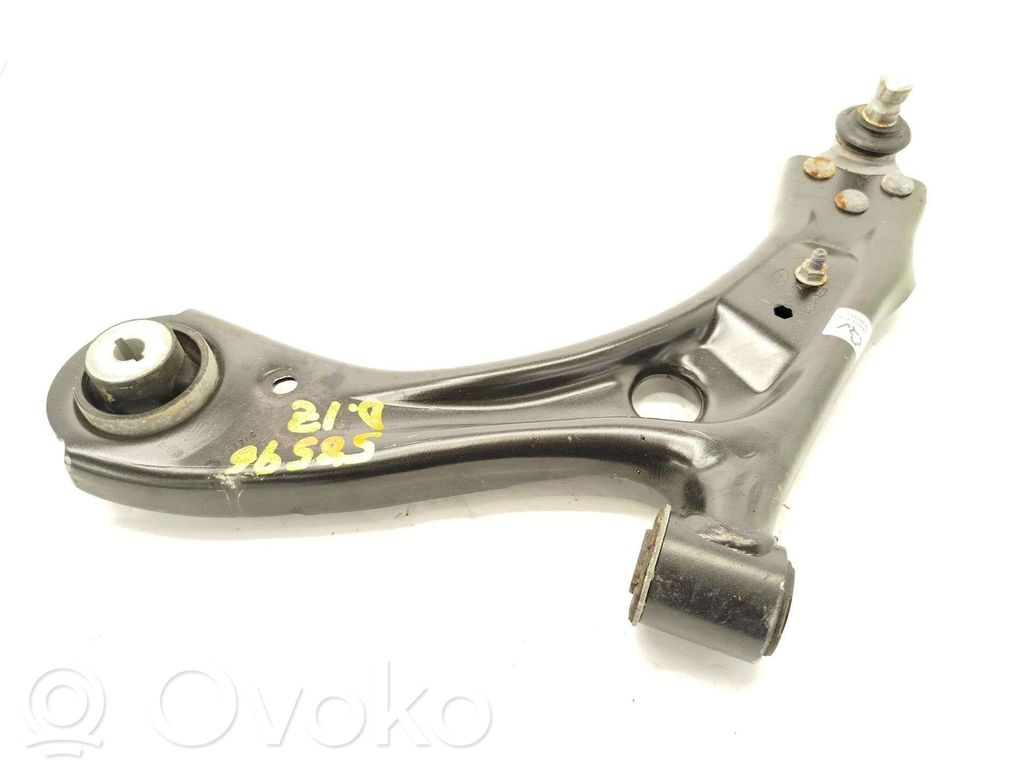 Ford Focus Triangle bras de suspension inférieur avant 