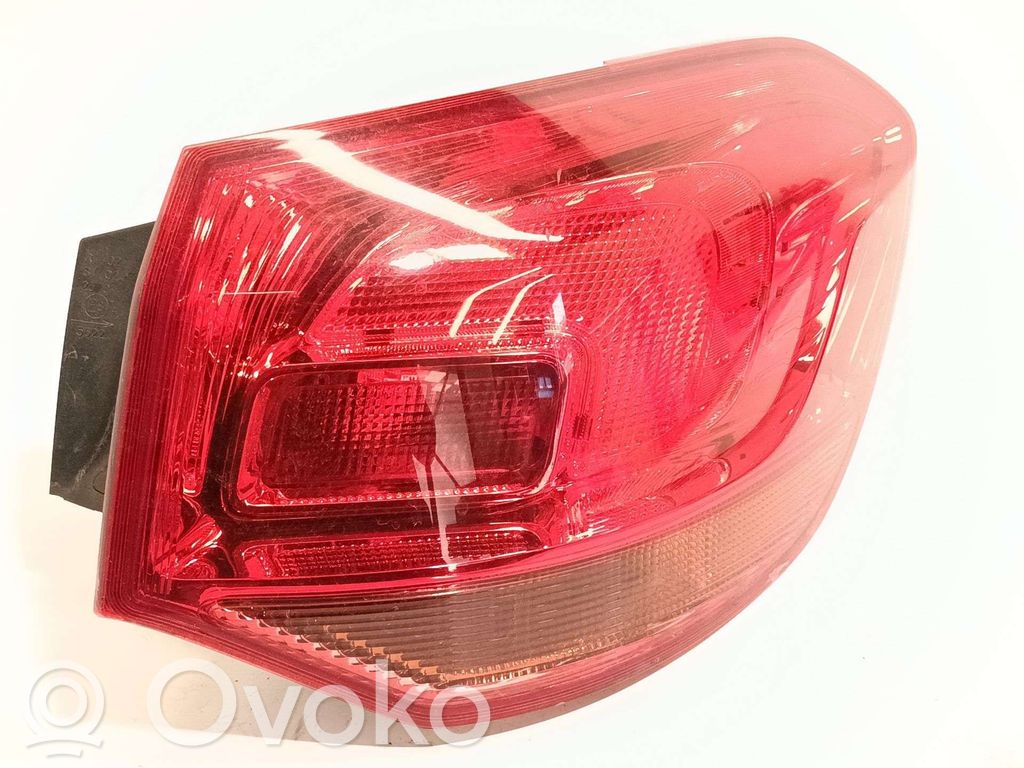 Luz trasera/de freno   13282243,366900804