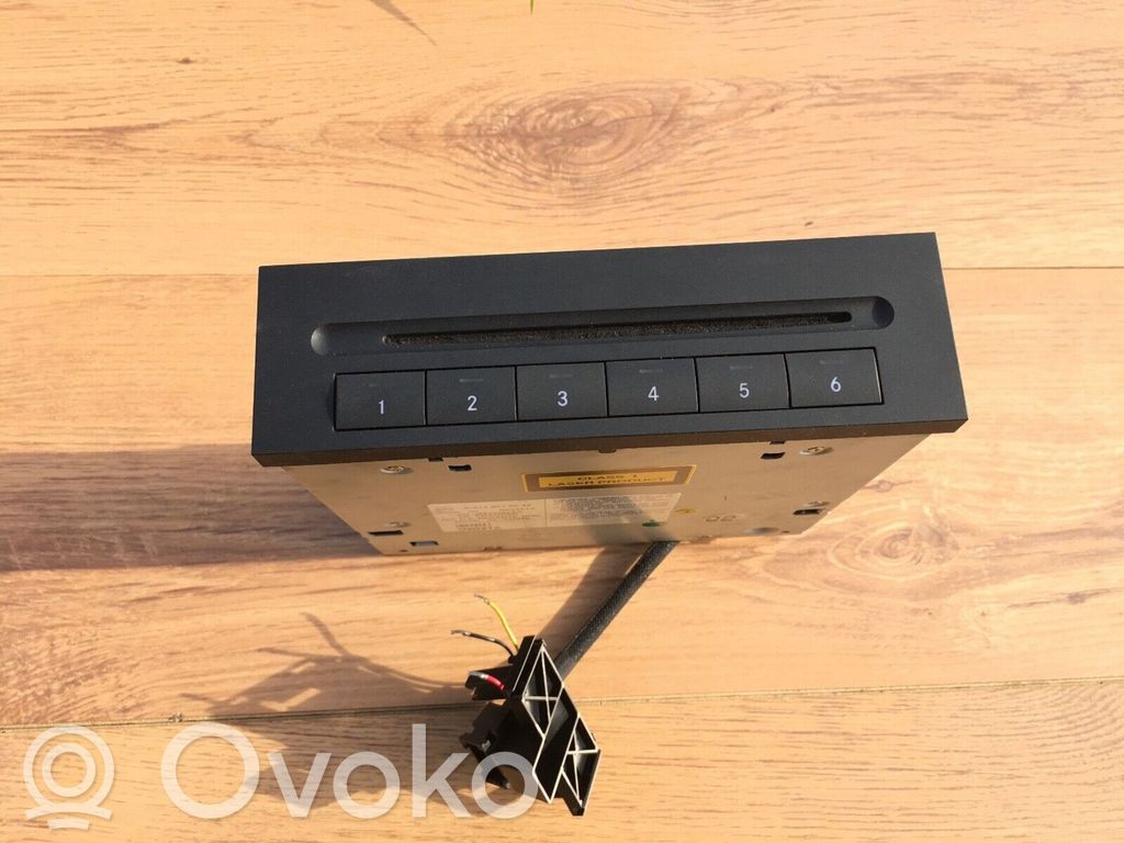 Mercedes-Benz E W211 CD/DVD changer 