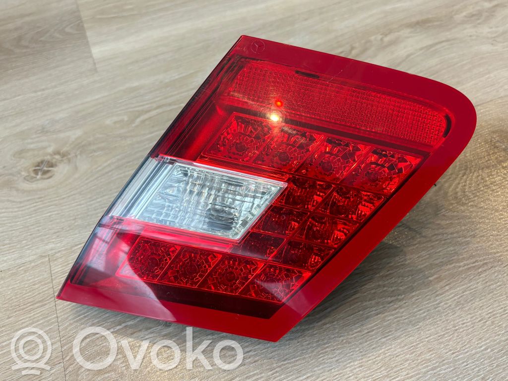 Mercedes-Benz E W212 Tailgate rear/tail lights 