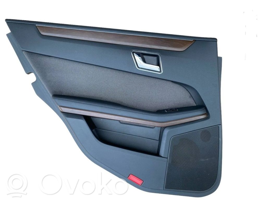 Mercedes-Benz E W212 Boczki / Poszycie drzwi tylnych 