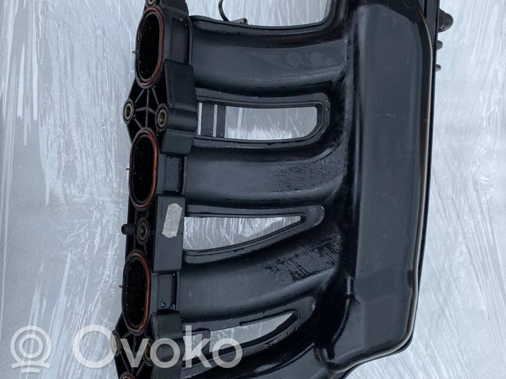 Mercedes-Benz C W203 Kolektor ssący 
