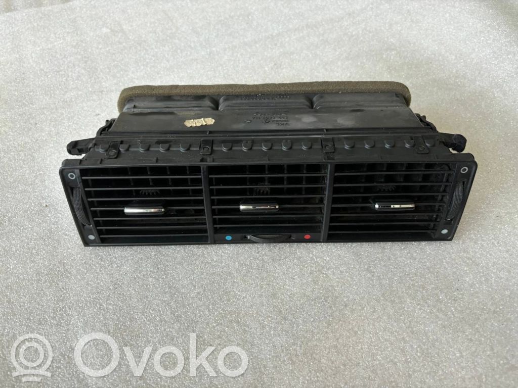 Audi A8 S8 D2 4D Rejilla de ventilación central del panel 