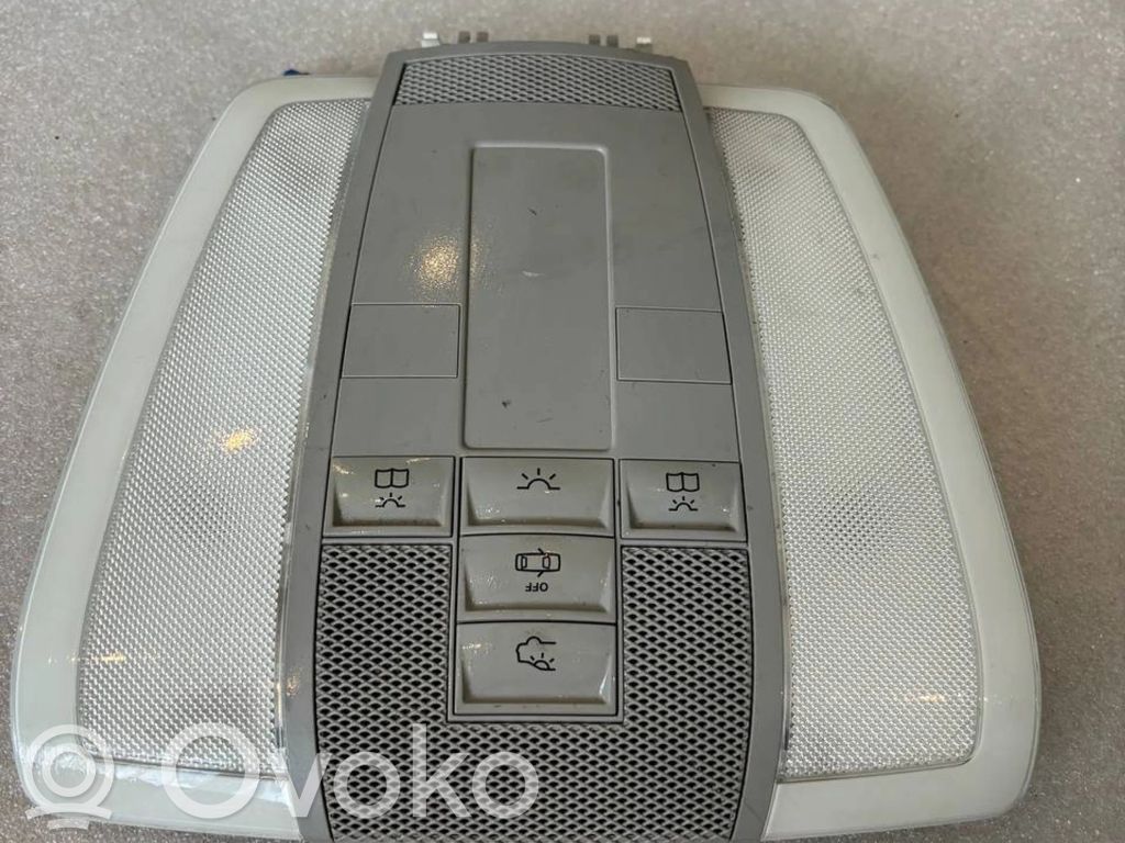 Mercedes-Benz C W204 Front seat light 