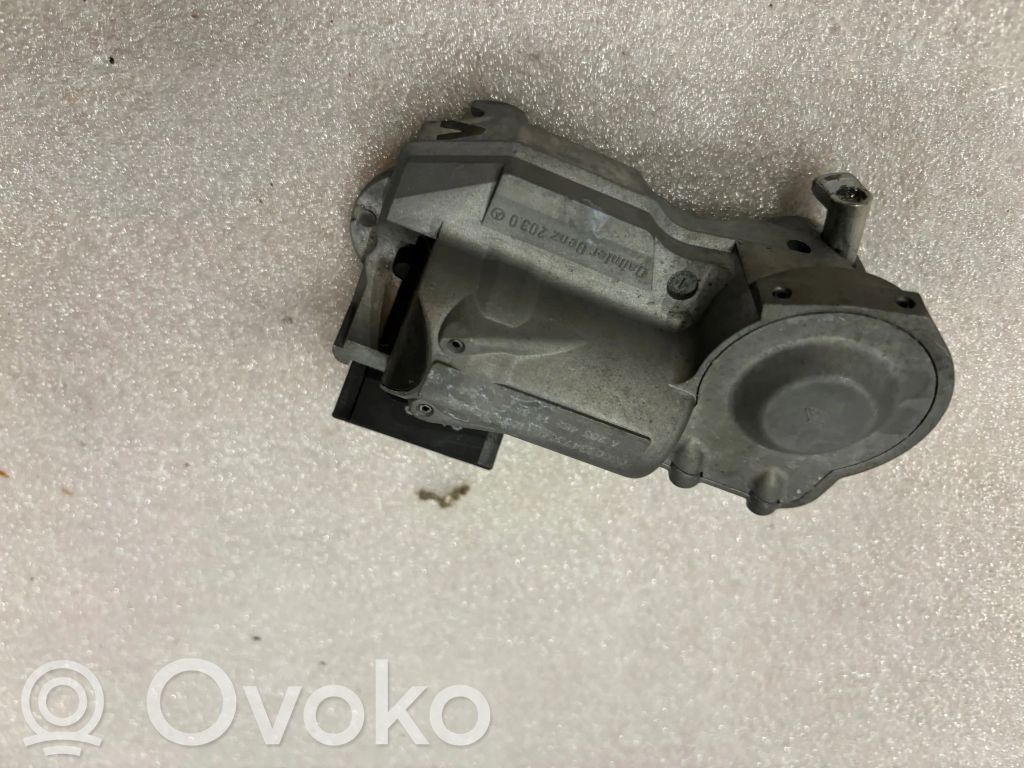 Mercedes-Benz E W211 Blokada kolumny kierownicy 