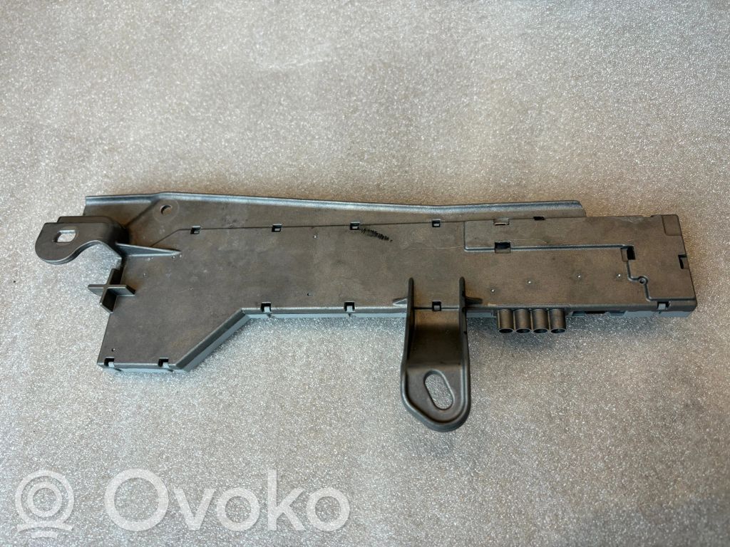 Mercedes-Benz E W211 Antenos stiprintuvas 