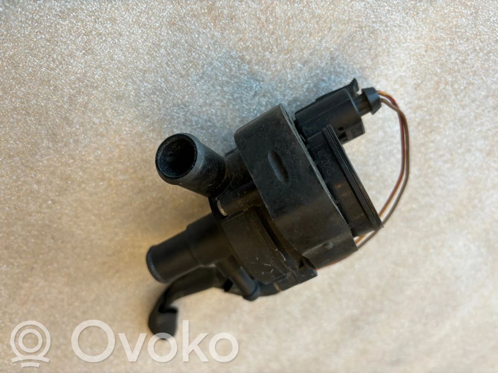 Mercedes-Benz ML W164 Pompa cyrkulacji / obiegu wody 