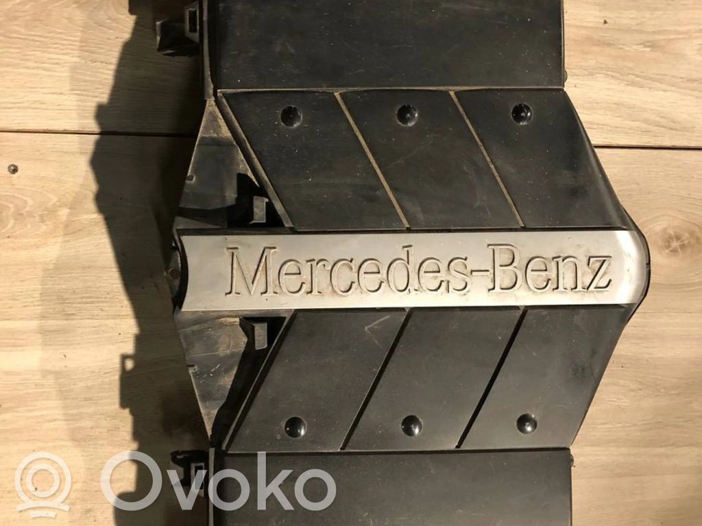 Mercedes-Benz E W211 Osłona górna silnika 