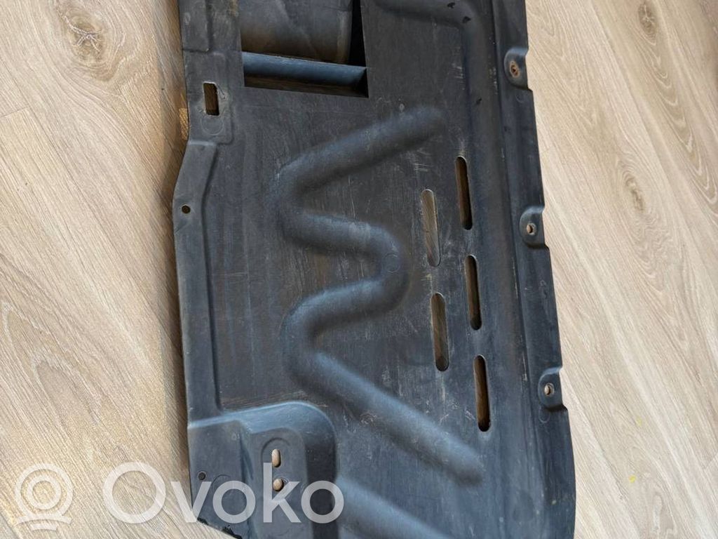 BMW 3 E90 E91 Vidurinė dugno apsauga 