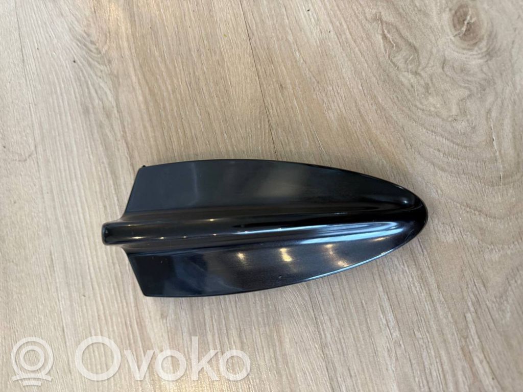 BMW 3 E90 E91 Stogo (GPS) antenos dangtelis 