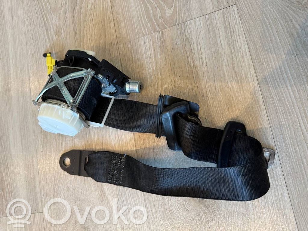 Mercedes-Benz R W251 Rear seatbelt 
