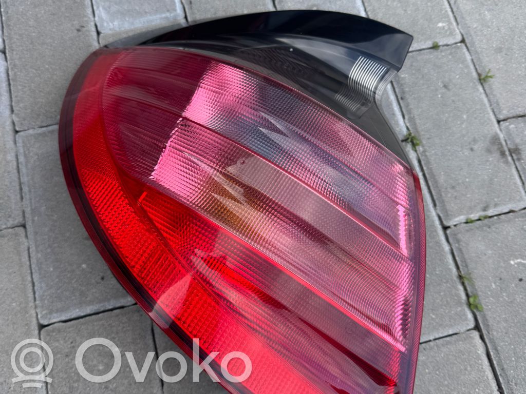 Lampa tylna   A2038200564,2038200564