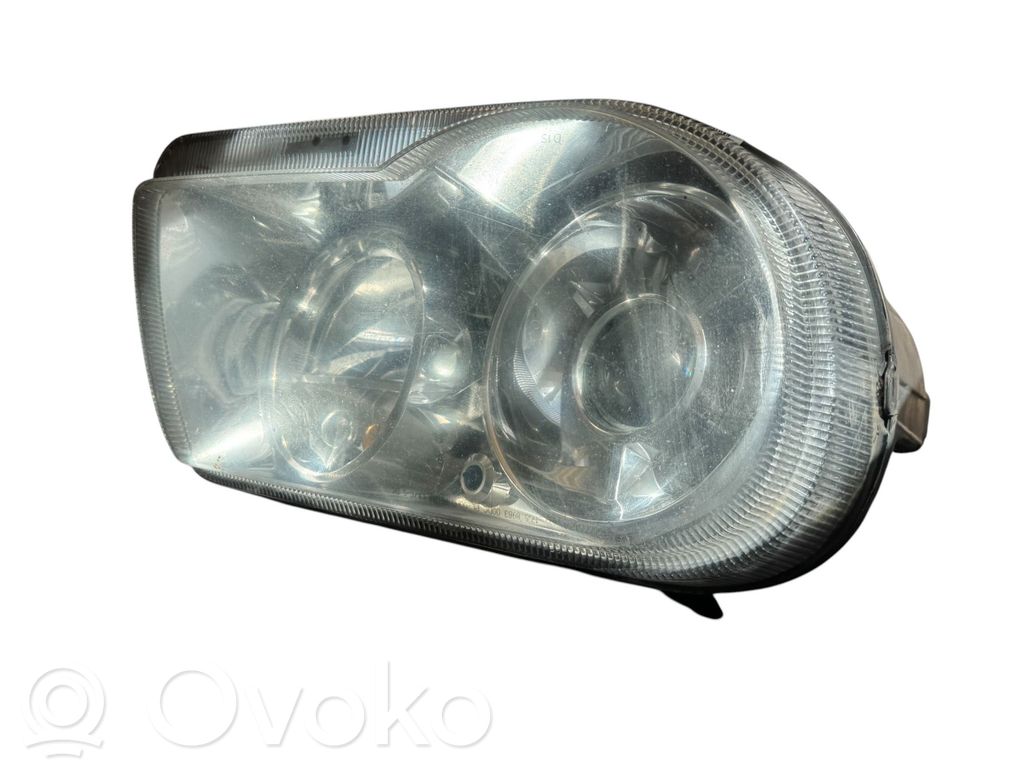 Chrysler 300 - 300C Headlight/headlamp 