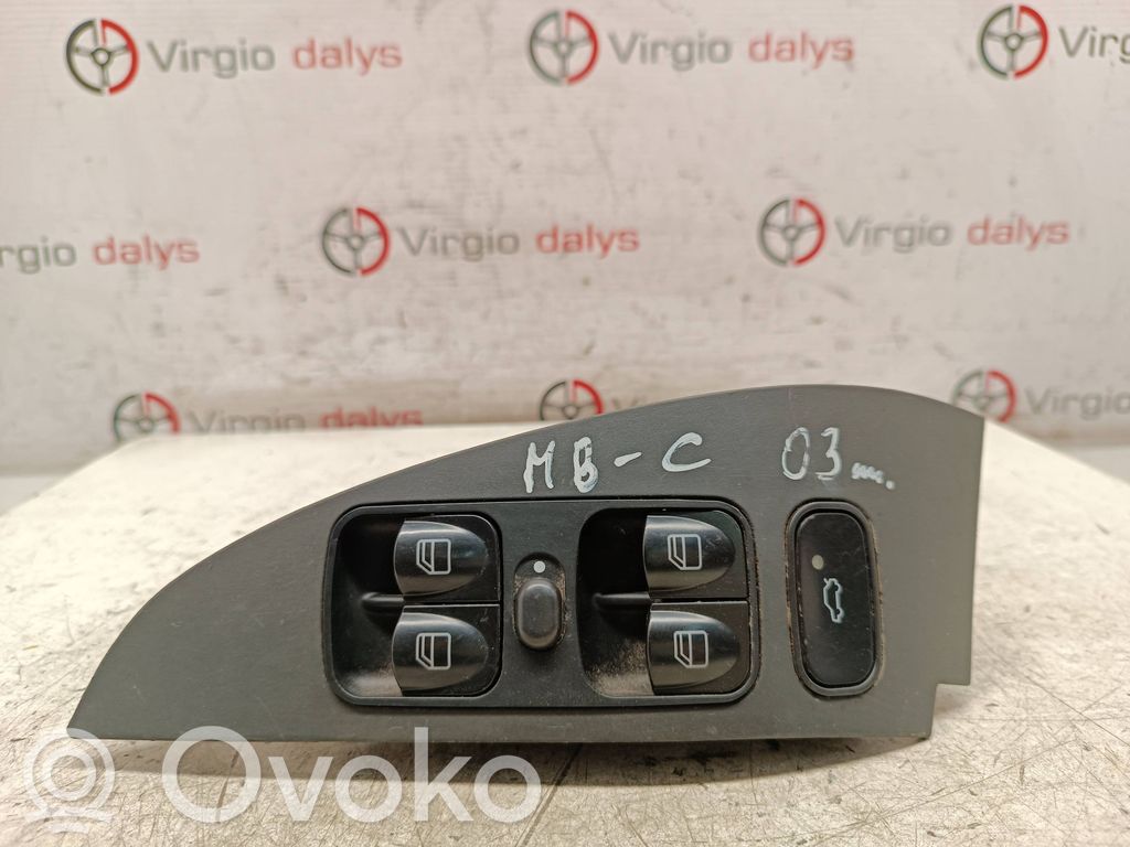 Mercedes-Benz C W203 Electric window control switch 