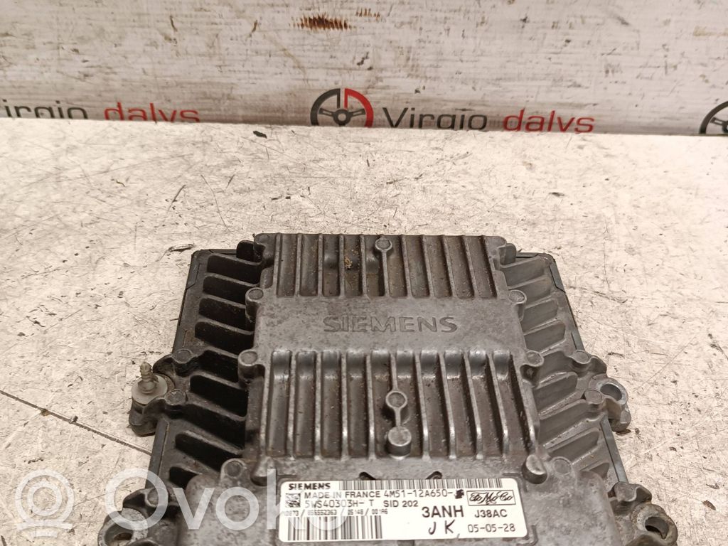 Ford Focus C-MAX Engine control unit/module 