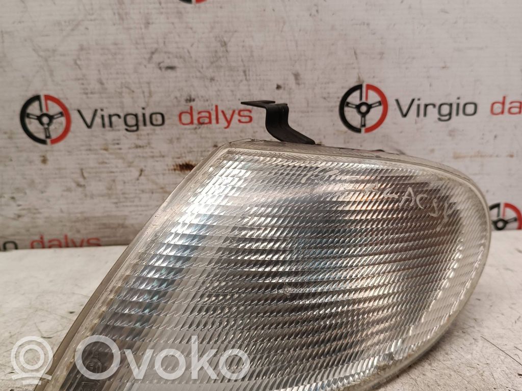 Ford Galaxy Front indicator light 
