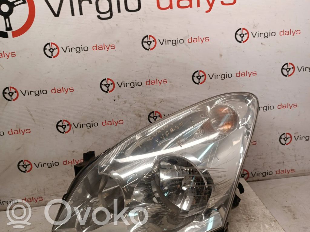 Toyota Corolla Verso AR10 Headlight/headlamp 