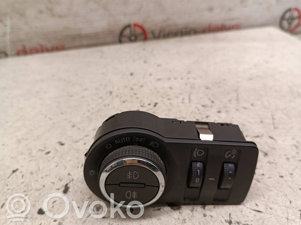 Chevrolet Cruze Light switch 
