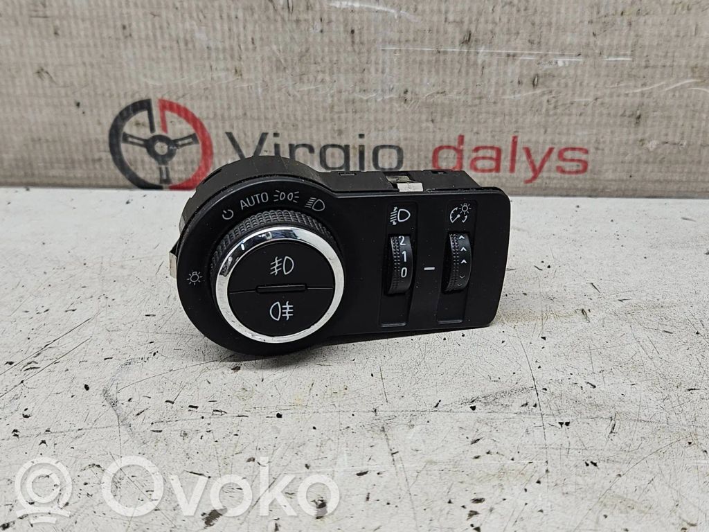 Chevrolet Cruze Light switch 