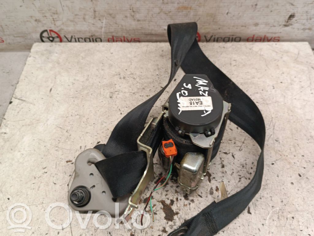Mazda 3 I Front seatbelt 