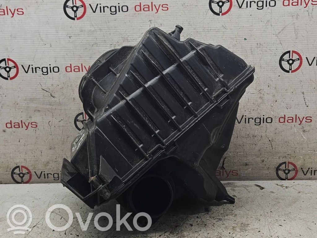 Renault Megane III Air filter box 