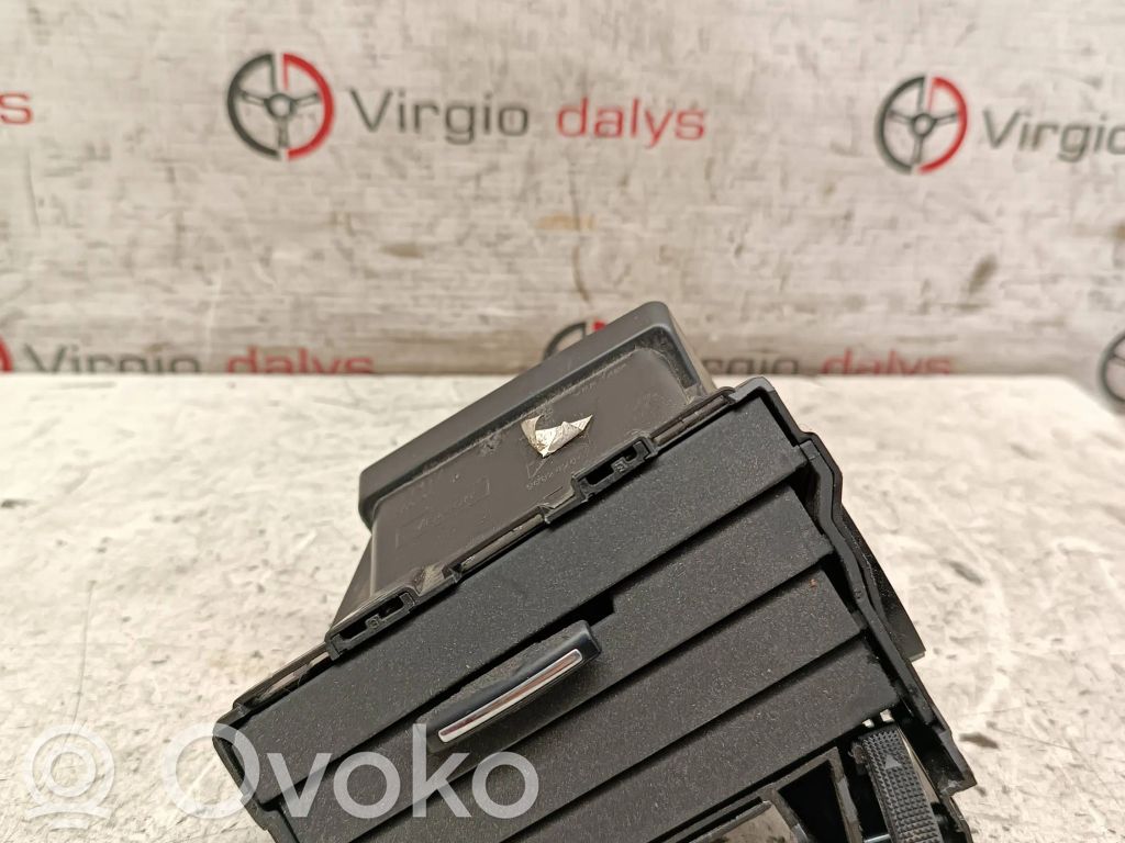 Citroen C5 Dashboard side air vent grill/cover trim 