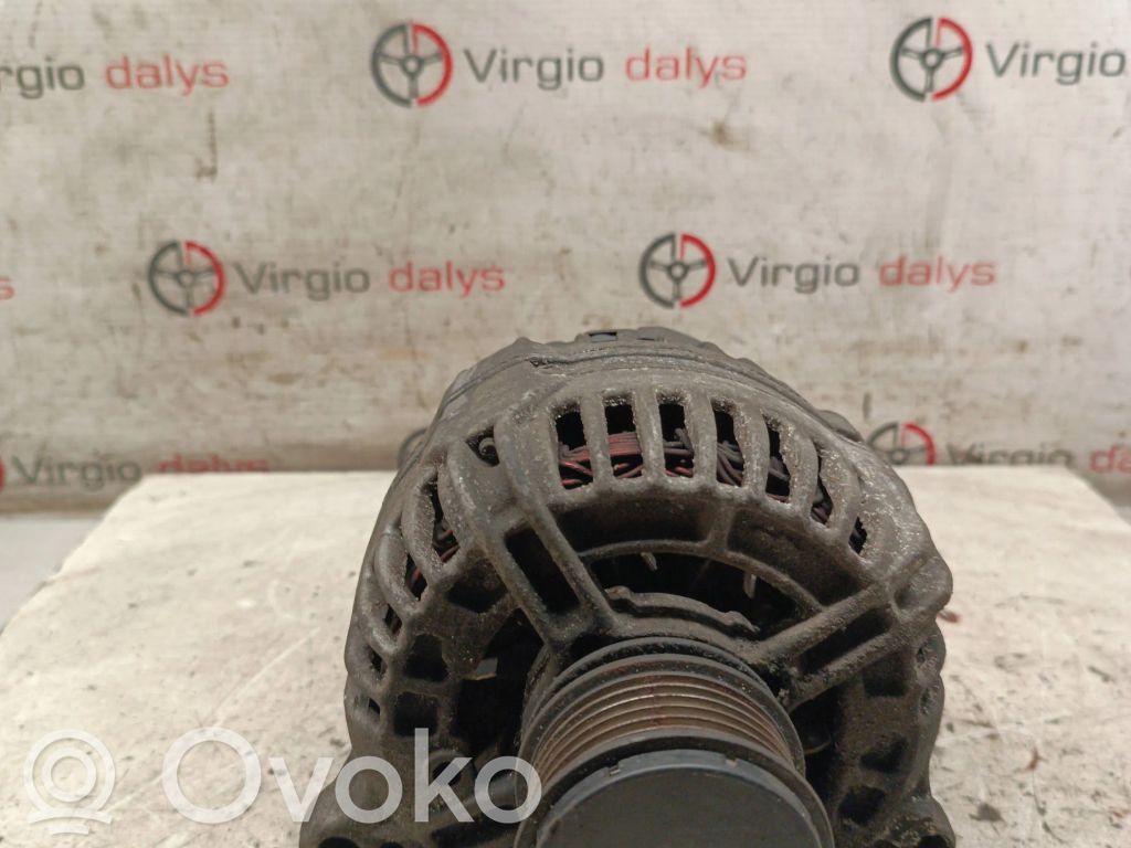 Volkswagen PASSAT B7 Generator/alternator 